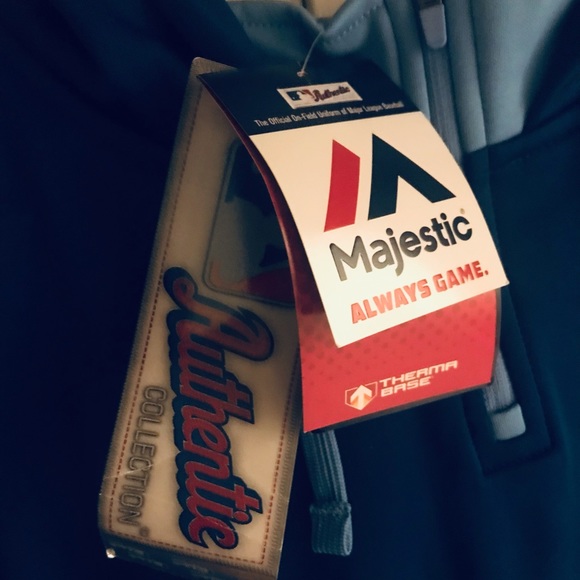 BNWT Majestic Player Issue Therma Base Hoodie - Picture 4 of 6